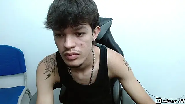 Snapshot of BrayanOconer08 chatting on 11.04.25 BrayanOconer08 online show from 11.04.25