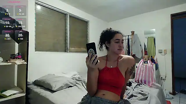 Snapshot of eleganceafterdark chatting on 12.14.25 eleganceafterdark online show from 12.14.25