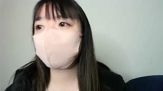 Snapshot of yua_chan00 chatting on 12.17.25 yua chan00 online show from 12.17.25