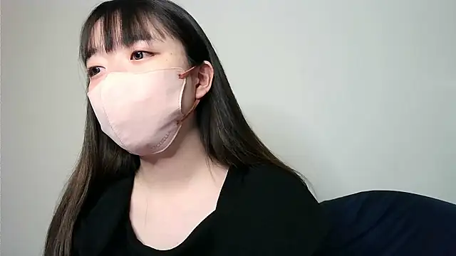 Snapshot of yua_chan00 chatting on 12.18.25 yua chan00 online show from 12.18.25