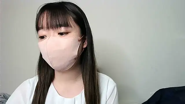 Snapshot of yua_chan00 chatting on 12.19.25 yua chan00 online show from 12.19.25