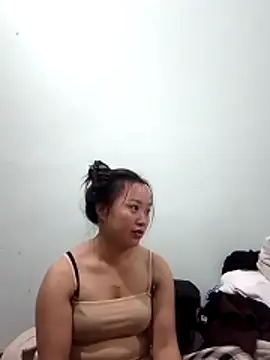 Snapshot of Phoena-a chatting on 12.05.25 Phoena-a online show from 12.05.25