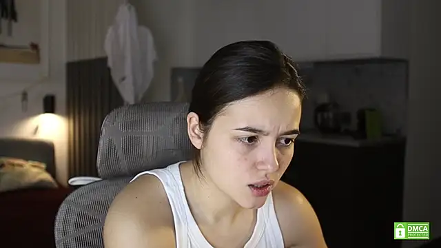 amelie shine online show from 11.02.25