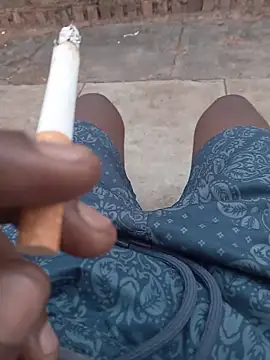 Snapshot of younggblackkCOCK19 chatting on 11.06.25 younggblackkCOCK19 online show from 11.06.25