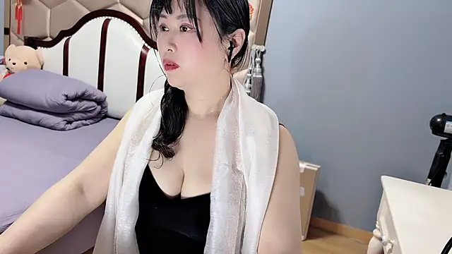 yaoyao22678 online show from 04.05.26