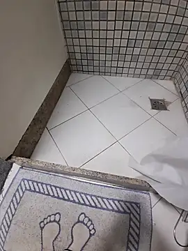 Snapshot of carlacasadinha69 chatting on 10.27.25 carlacasadinha69 online show from 10.27.25