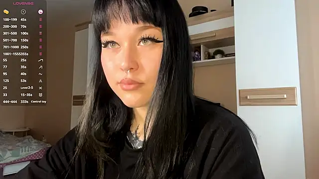 LaurenOveson online show from 11.23.25