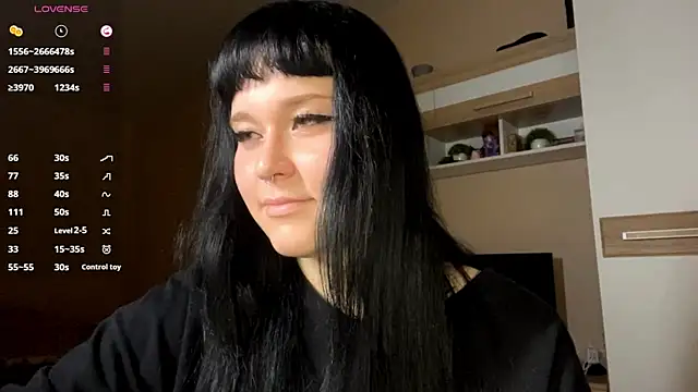 LaurenOveson online show from 12.03.25