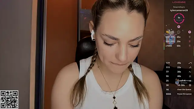 Snapshot of IlanaLafferty chatting on 01.05.26 IlanaLafferty online show from 01.05.26