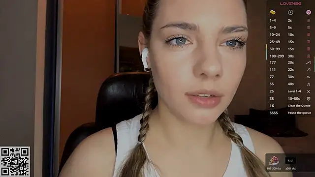 Snapshot of IlanaLafferty chatting on 01.06.26 IlanaLafferty online show from 01.06.26