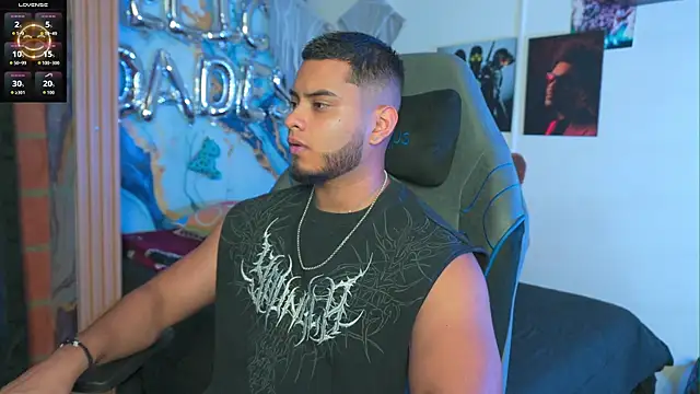 Snapshot of Tiler_wolker chatting on 02.12.26 Tiler wolker online show from 02.12.26