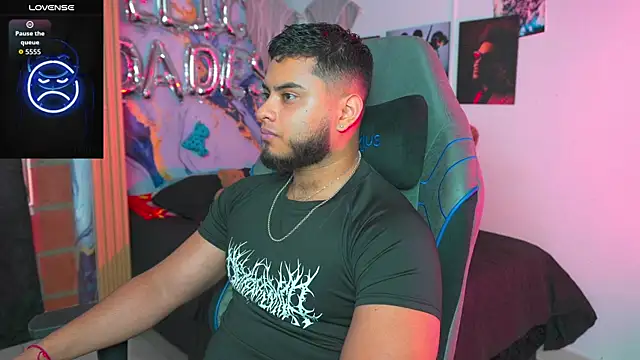 Tiler wolker online show from 04.09.26