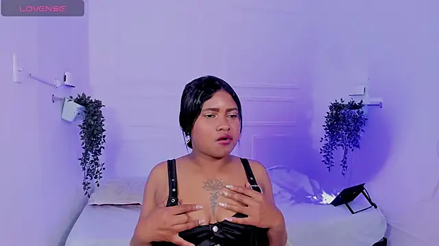 Snapshot of Anyelikluz91 chatting on 11.02.25 Anyelikluz91 online show from 11.02.25