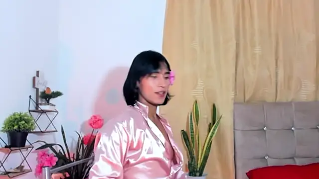 Snapshot of nahomi28_ chatting on 11.05.25 nahomi28 online show from 11.05.25