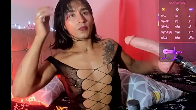 Snapshot of nahomi28_ chatting on 12.02.25 nahomi28 online show from 12.02.25