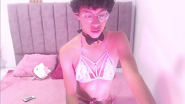 Athenea Zoe online show from 11.15.25