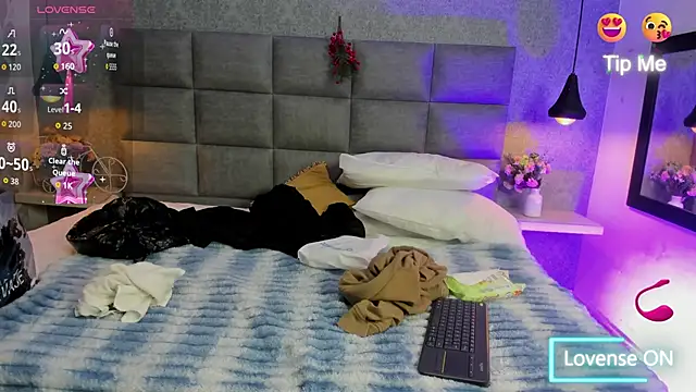 Luna Bella3 online show from 12.18.25