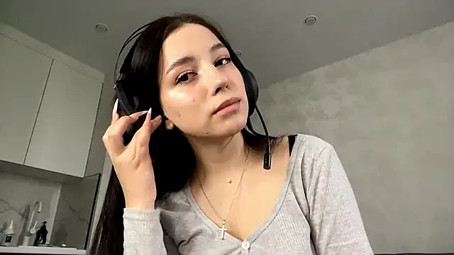 AngilaDoyal online show from 11.29.25