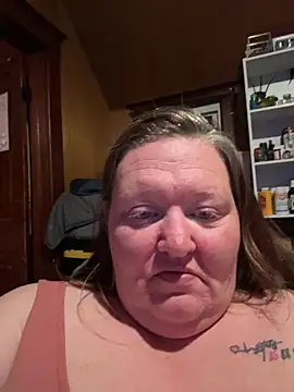 cuteandsassy85 online show from 10.26.25