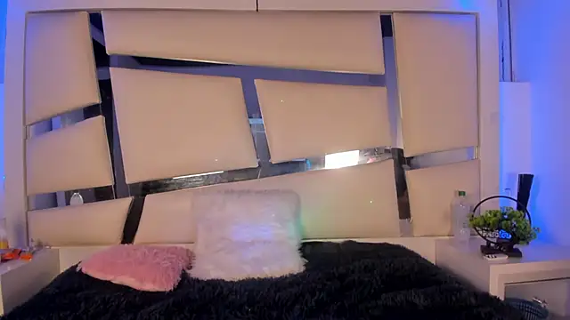 Snapshot of Genesis_ask chatting on 11.25.25 Genesis ask online show from 11.25.25