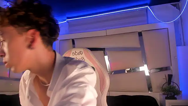 Snapshot of Genesis_ask chatting on 11.27.25 Genesis ask online show from 11.27.25