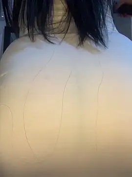 Im Saraaaa online show from 11.28.25