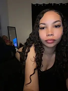 nikkiloveee online show from 08.02.26