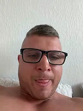 PolishBoy1995 online show from 05.11.26