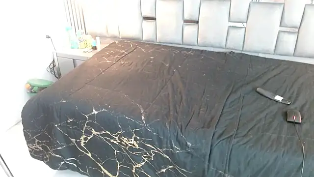 Memi xxx online show from 11.15.25