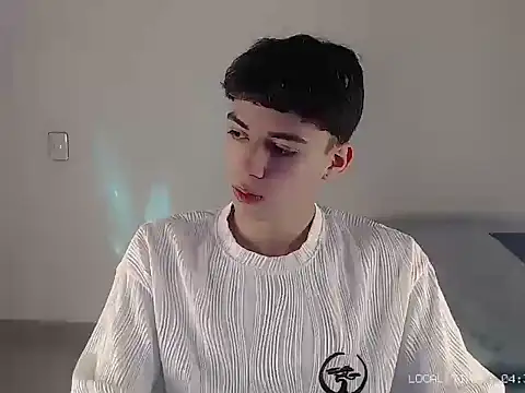 Sett 01 online show from 11.08.25