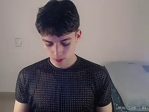 Sett 01 online show from 11.12.25