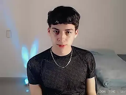 Sett 01 online show from 12.17.25