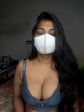 Snapshot of raniji-133 chatting on 04.28.26 raniji-133 online show from 04.28.26