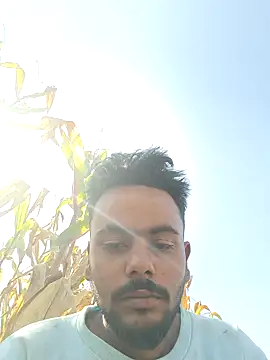 Snapshot of devil_boy_0909 chatting on 11.12.25 devil boy 0909 online show from 11.12.25