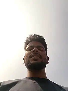 Snapshot of devil_boy_0909 chatting on 11.27.25 devil boy 0909 online show from 11.27.25