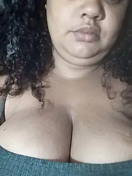 Snapshot of safirahot69 chatting on 11.11.25 safirahot69 online show from 11.11.25