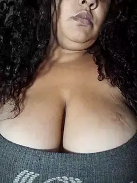 Snapshot of safirahot69 chatting on 11.21.25 safirahot69 online show from 11.21.25