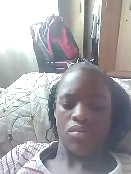 Blondecurv24 online show from 10.31.25