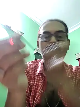 Snapshot of hairyguylove chatting on 10.26.25 hairyguylove online show from 10.26.25