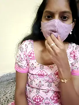 Snapshot of smileys46 chatting on 10.30.25 smileys46 online show from 10.30.25