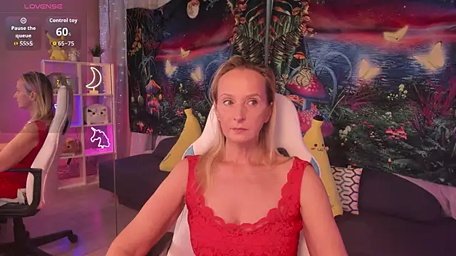 Snapshot of ScarlettPalmer chatting on 11.07.25 ScarlettPalmer online show from 11.07.25