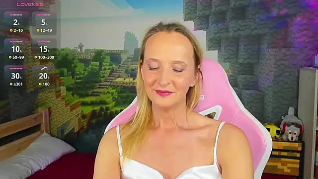 Snapshot of ScarlettPalmer chatting on 11.30.25 ScarlettPalmer online show from 11.30.25