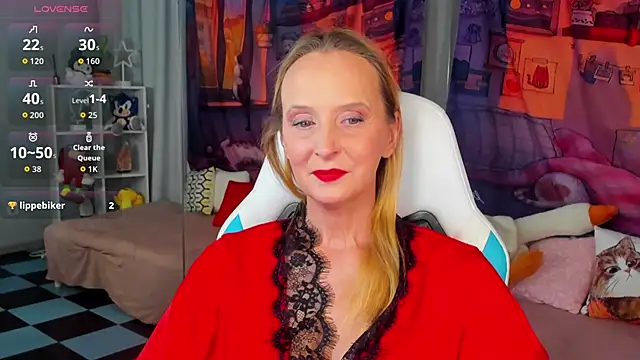 Snapshot of ScarlettPalmer chatting on 12.04.25 ScarlettPalmer online show from 12.04.25