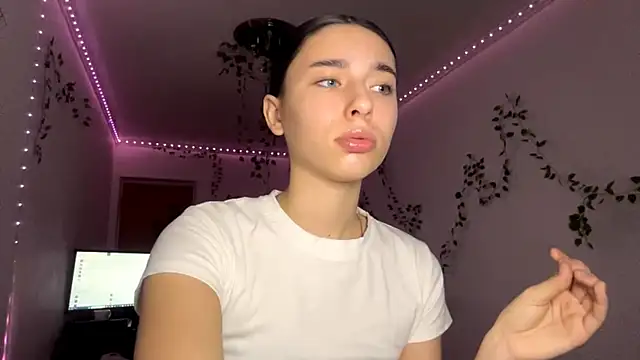 LilithFlamey online show from 11.24.25