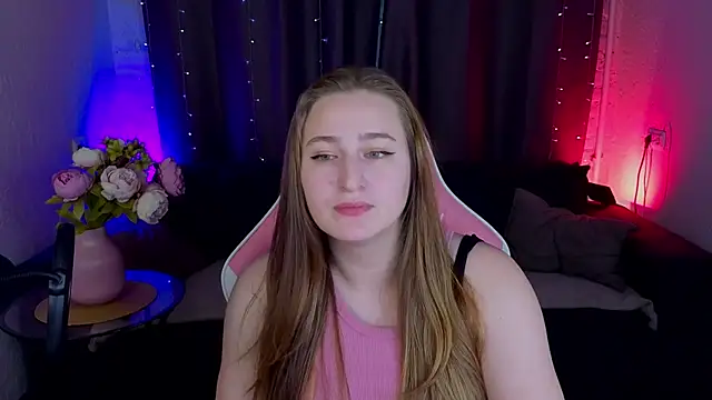 Sofi Mell online show from 10.31.25