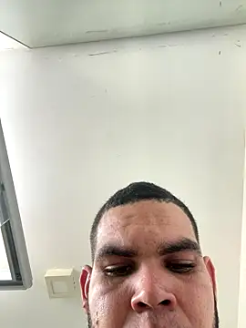 Snapshot of horusdavid10 chatting on 10.26.25 horusdavid10 online show from 10.26.25