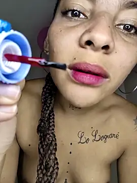 leona sumiza online show from 11.29.25