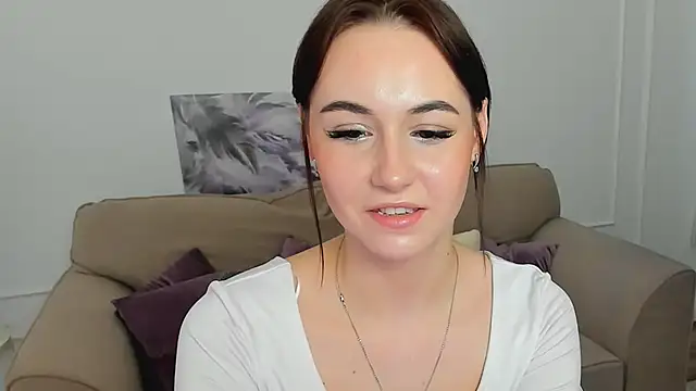 MakeYoueHappy online show from 11.23.25