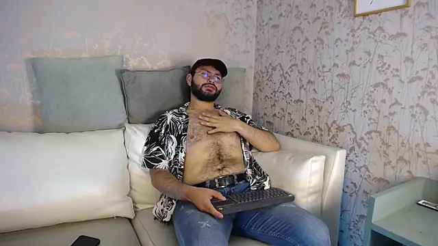 Snapshot of BlakeGray_ chatting on 11.08.25 BlakeGray online show from 11.08.25