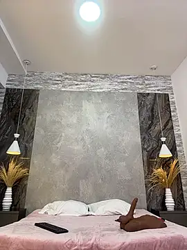 Snapshot of Hannahpradaa_ chatting on 12.16.25 Hannahpradaa online show from 12.16.25